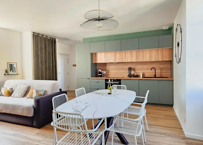 Appartamento Le Lumineux - 2 Ch - 2 Sdb - 6 Pers - Confort - Proche Bioparc Doué-la-Fontaine